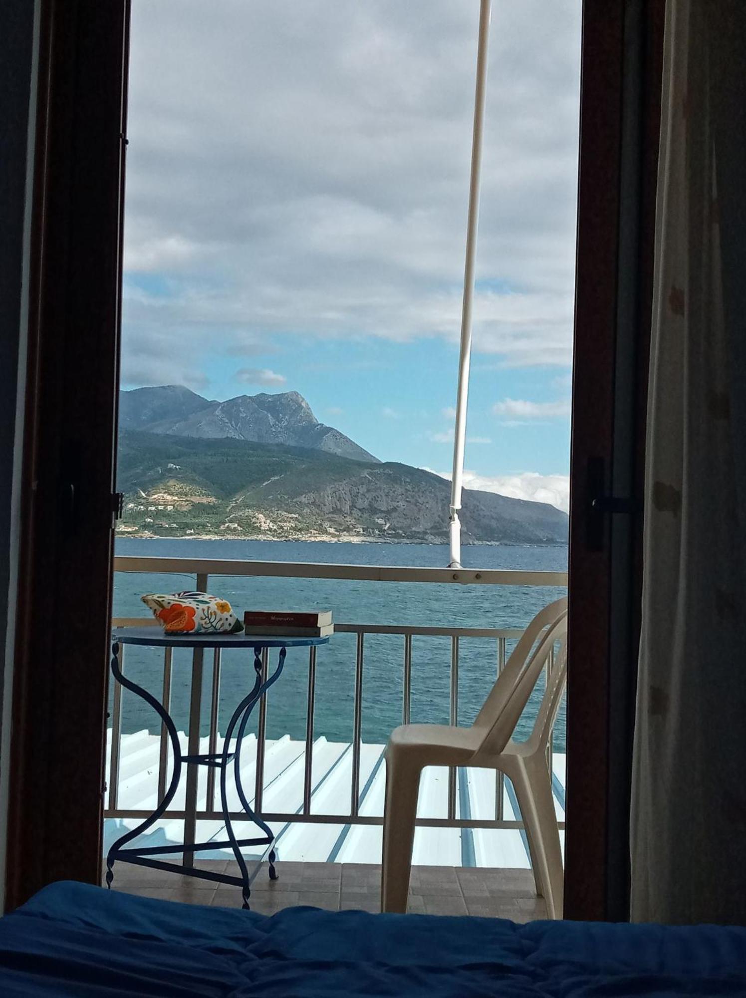 Faros Hotell Agios Nikolaos  Exteriör bild